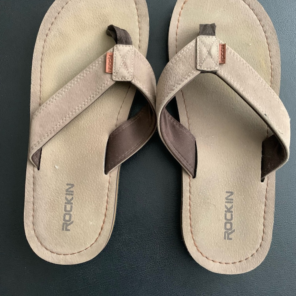 Rockin Men's Tan and Brown Flip-Flops